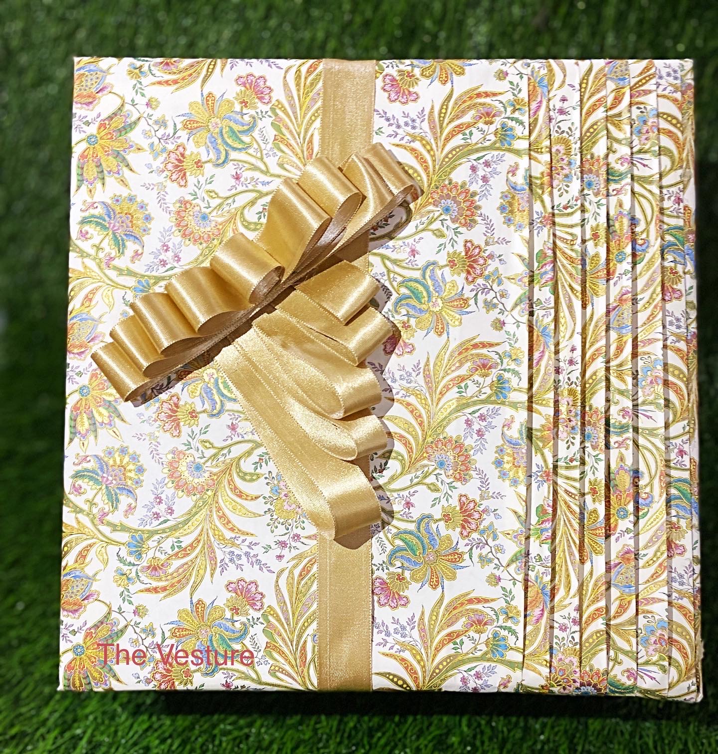 Gift wrapping guide: How to kimono wrap a gift